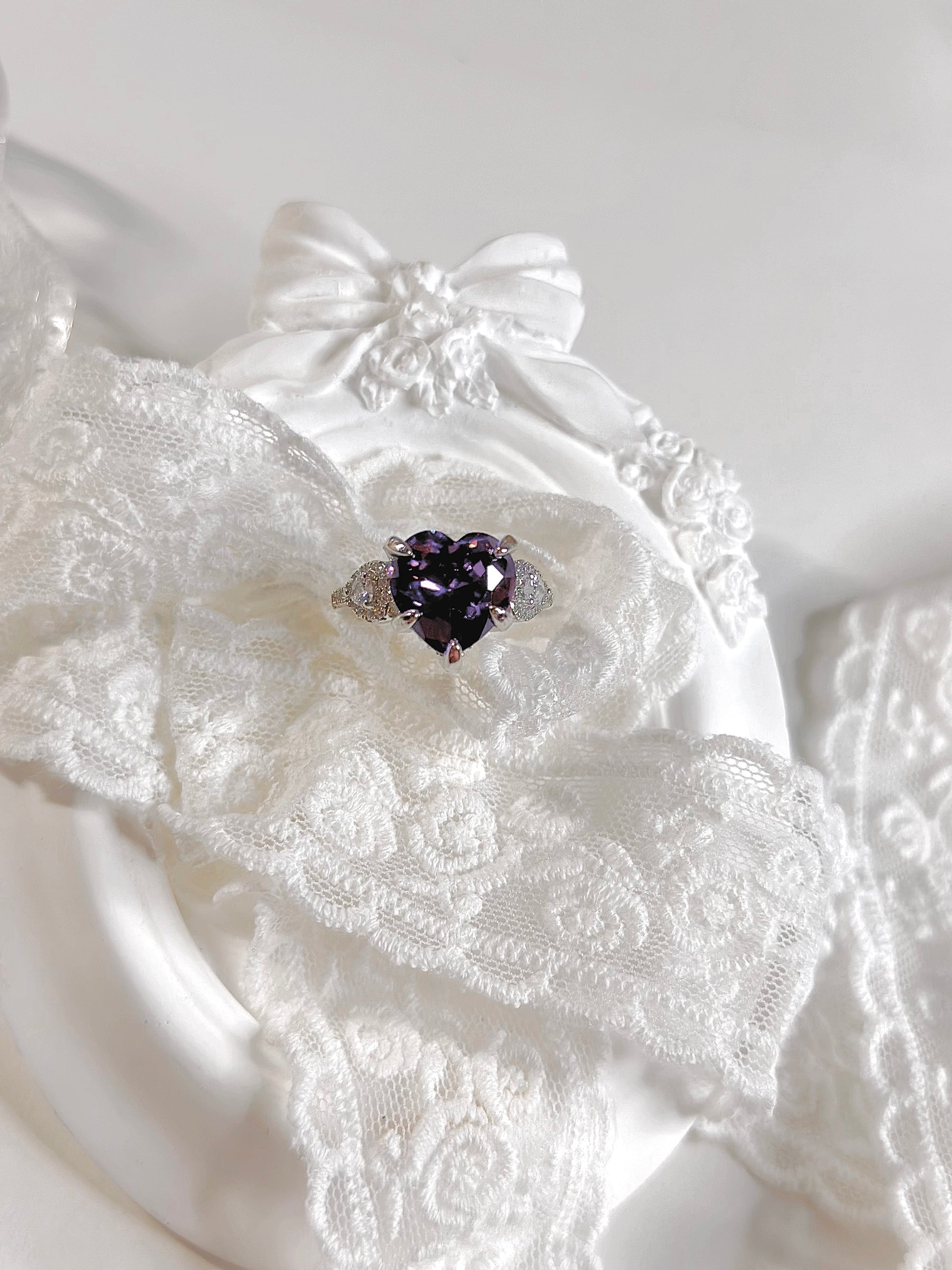 Luxury Vintage Purple Heart Ring