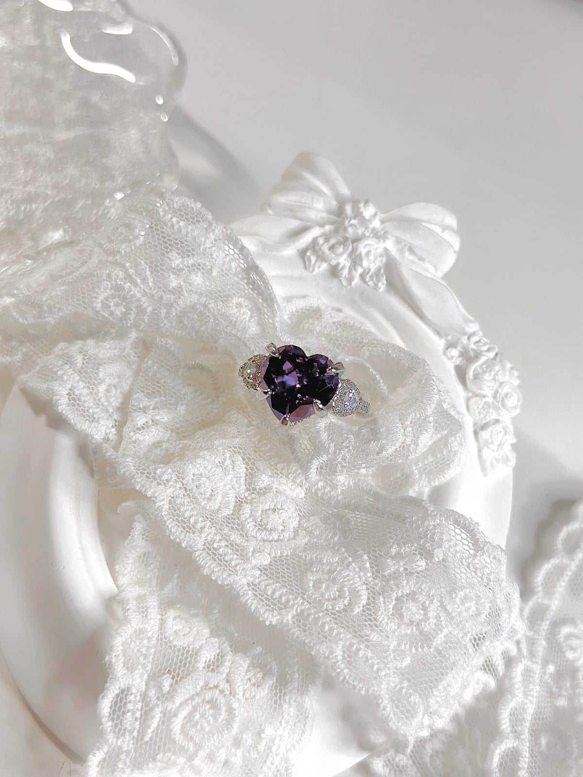 Luxury Vintage Purple Heart Ring