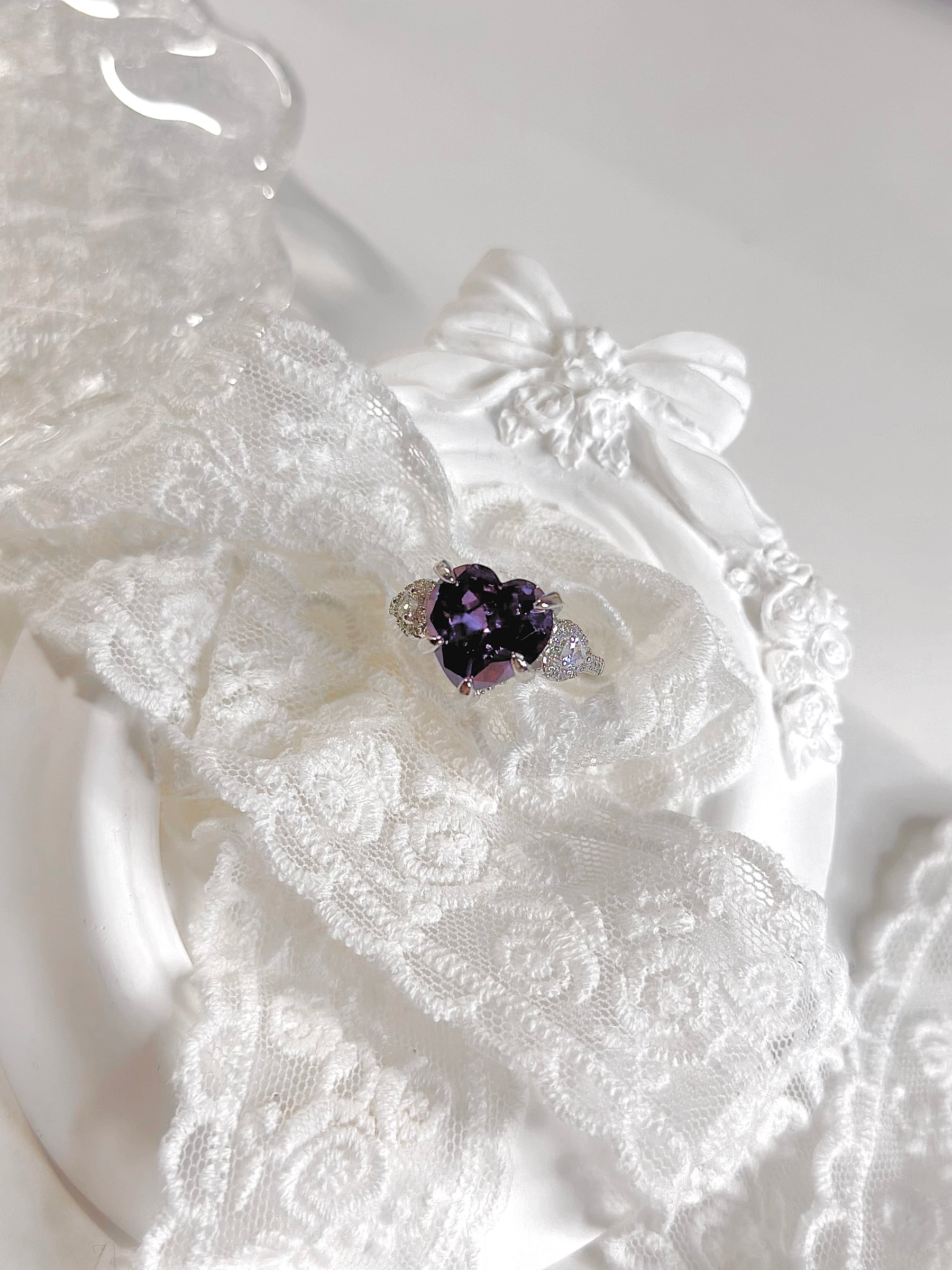 Luxury Vintage Purple Heart Ring