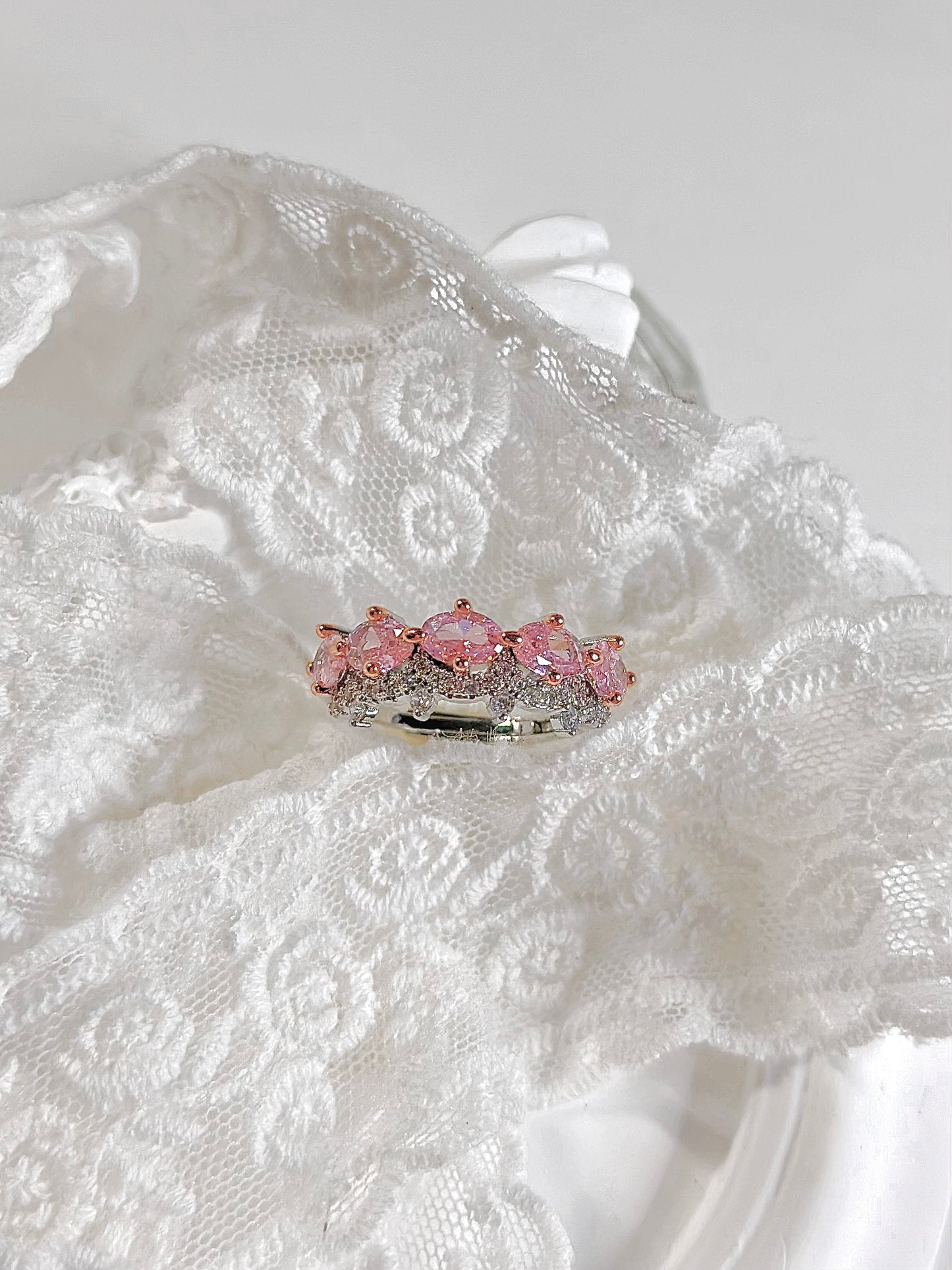 Luxury Vintage Pink Oval Cut Double Layer Ring