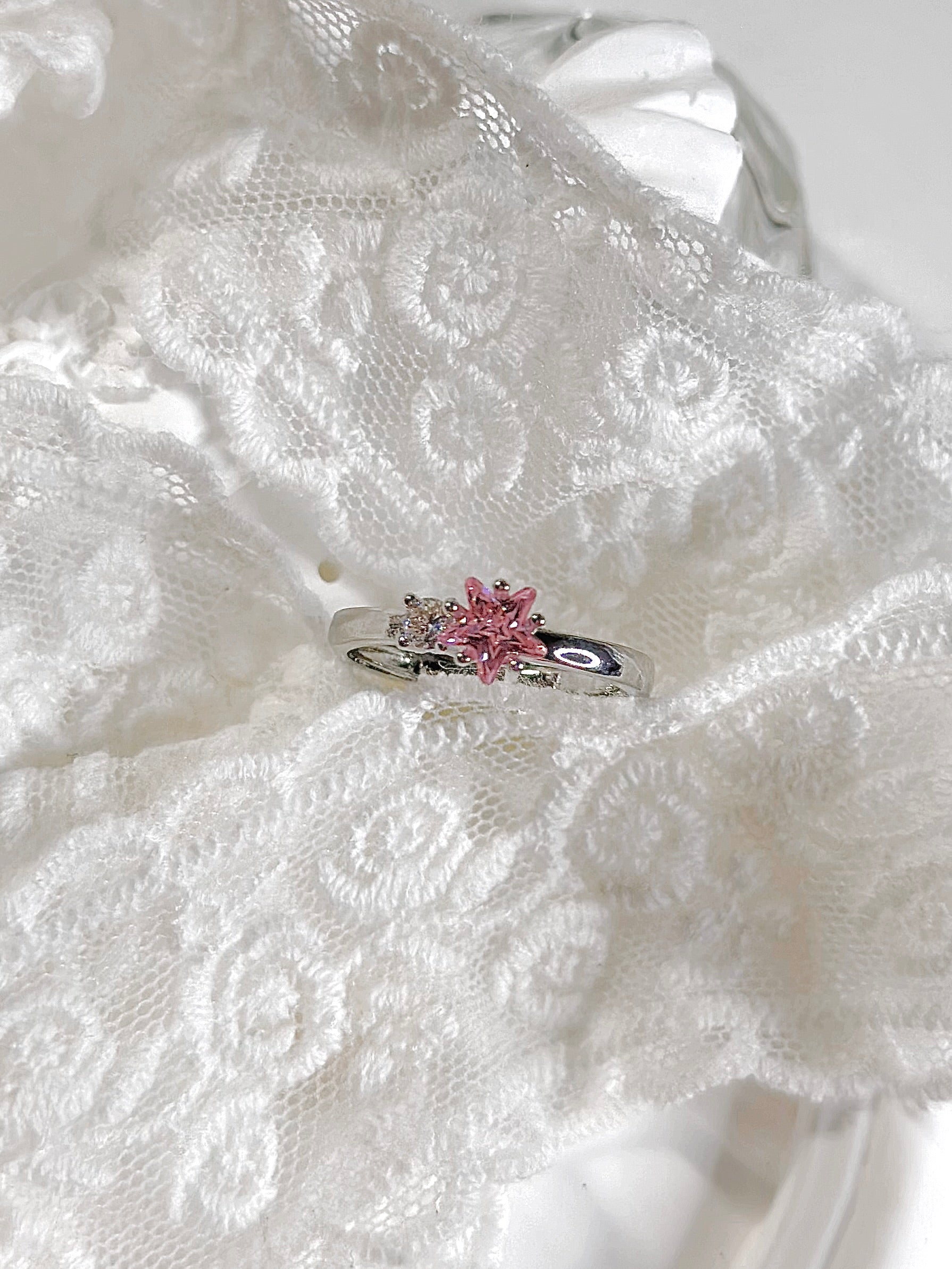 Luxury Vintage Pink Star Ring