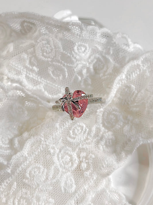 Luxury Vintage Pink Heart Gift Ring