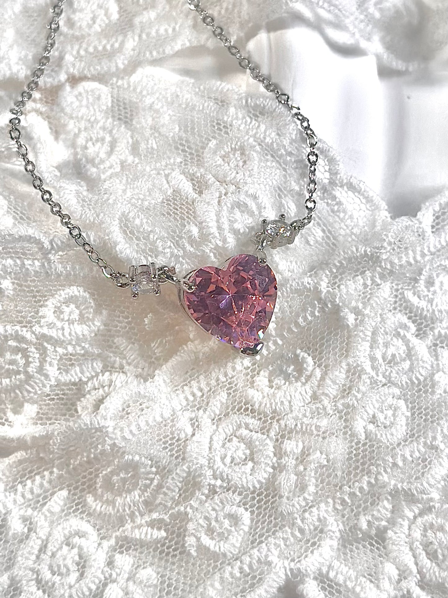 Pink Heart Vintage Luxury Necklace