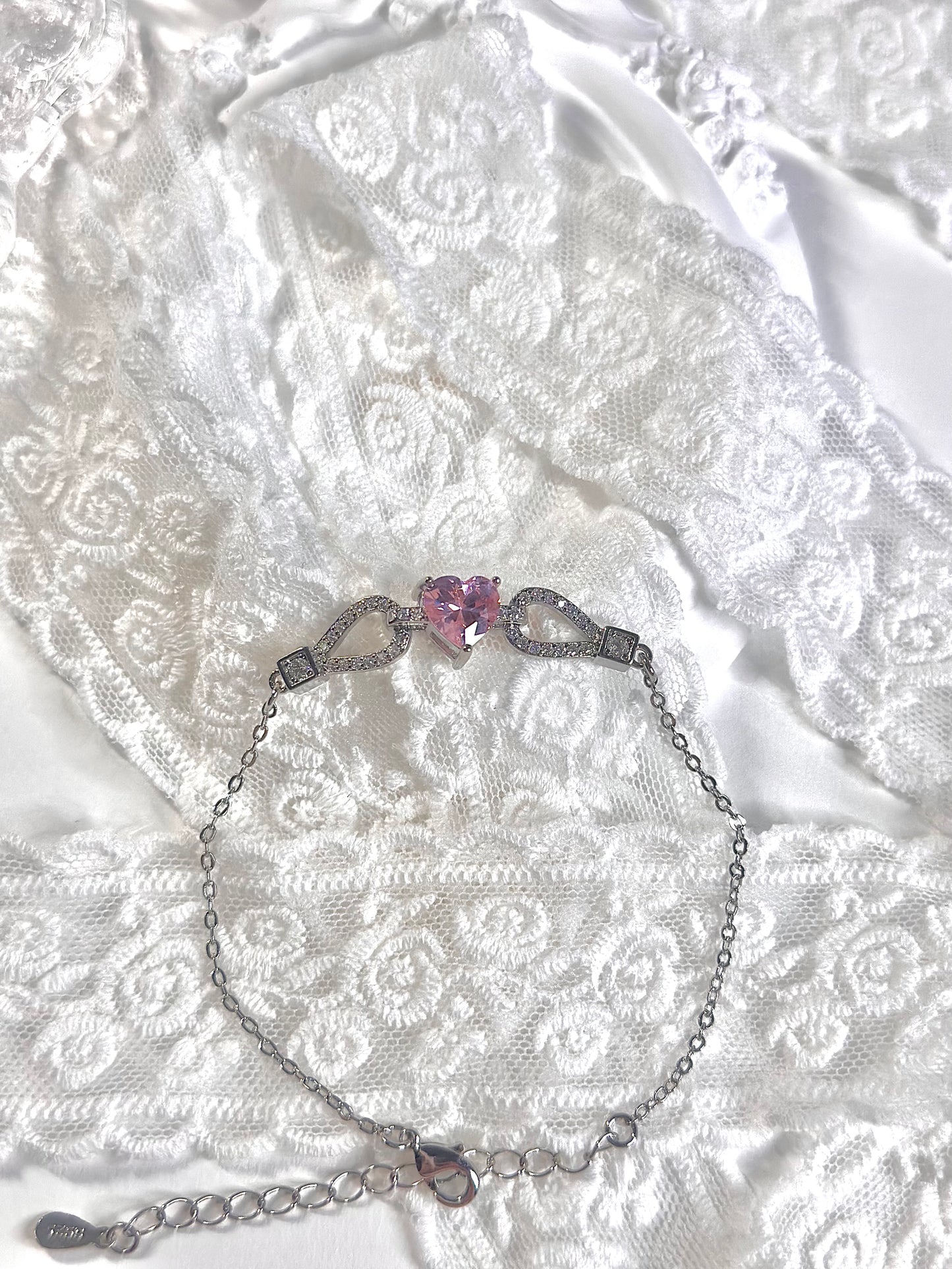 Pink Heart Vintage Luxury Bracelet V2