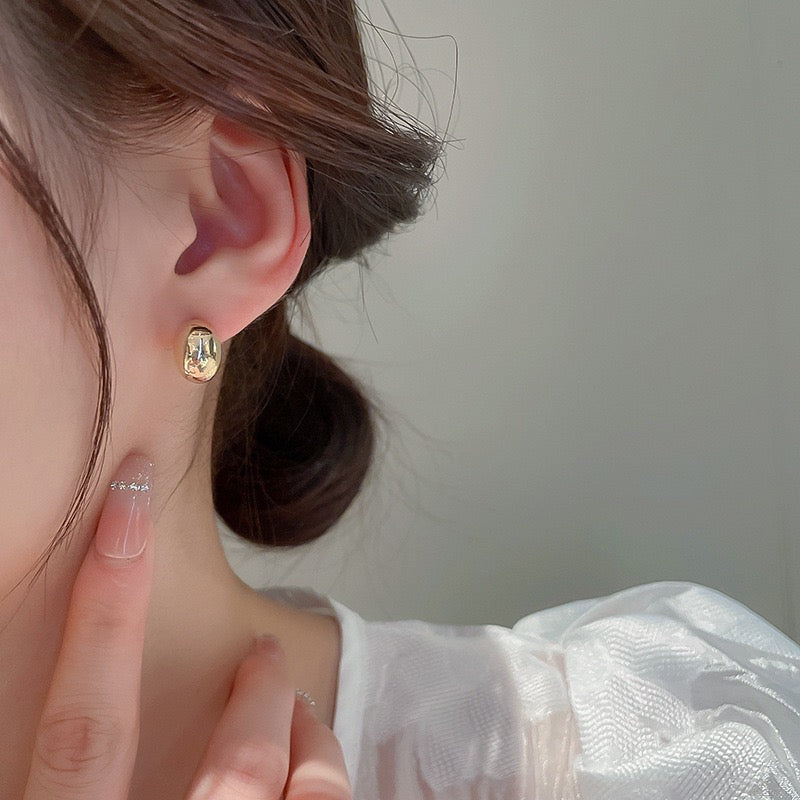 Vintage Gold Minimalist Stud Earrings