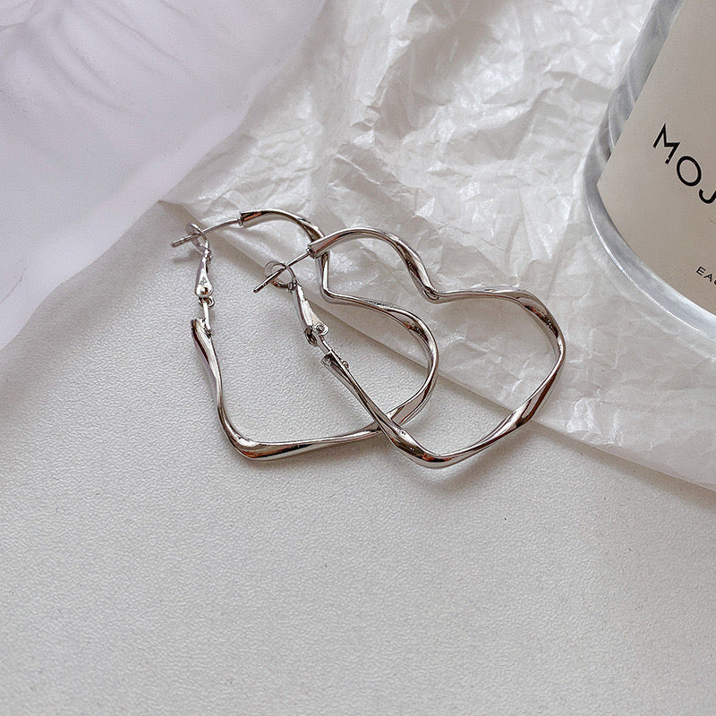 Silver Minimalist Heart Earrings