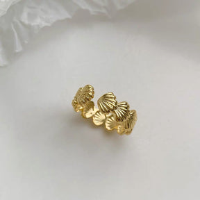 Vintage Gold Shell Ring