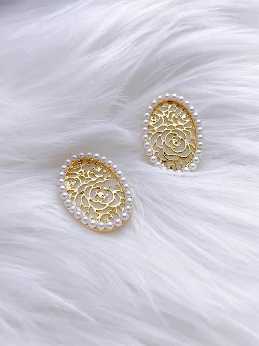 Gold Vintage Lace Earrings